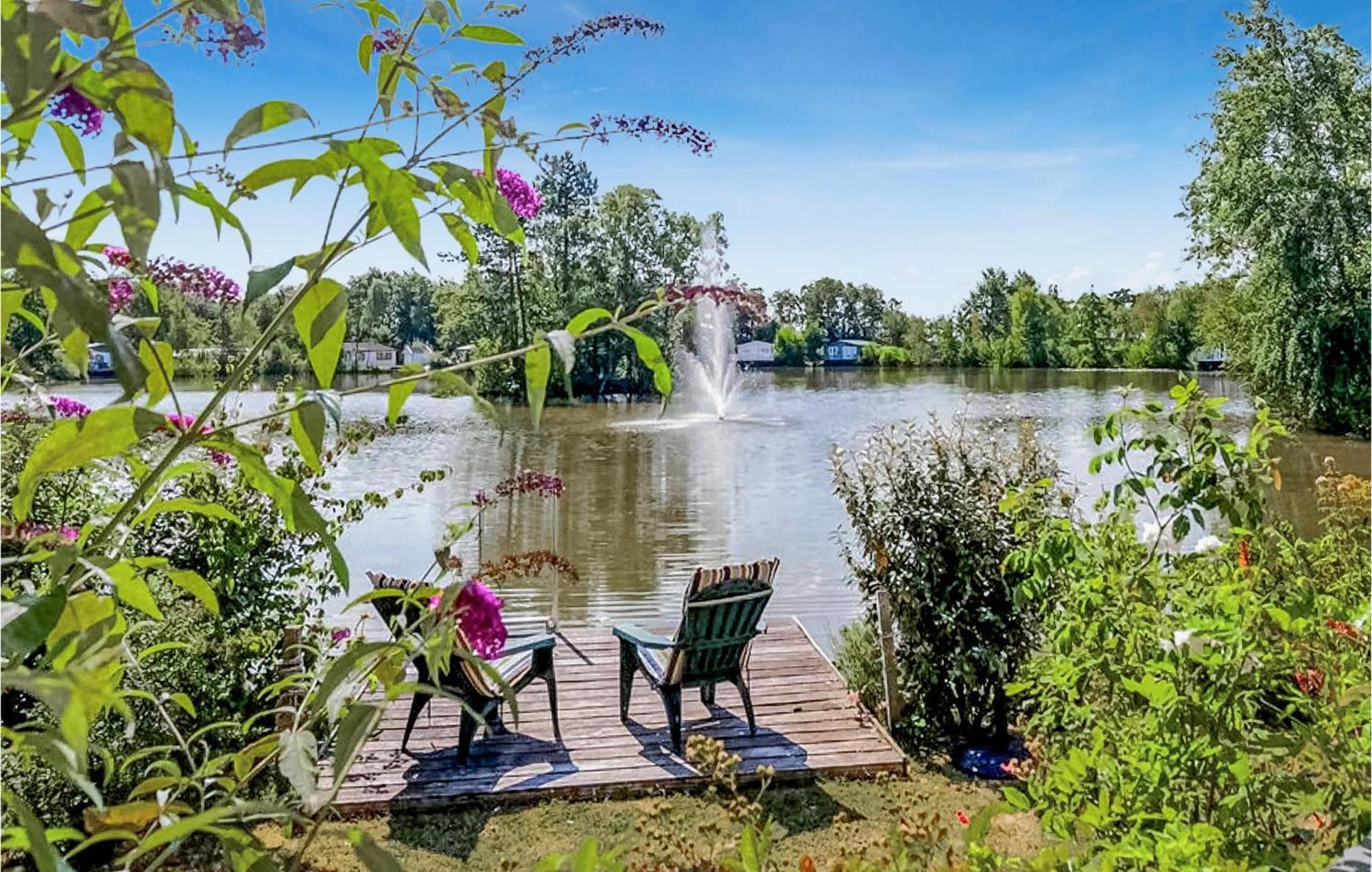 Cozy Home In Oosterwolde With Sauna Екстер'єр фото