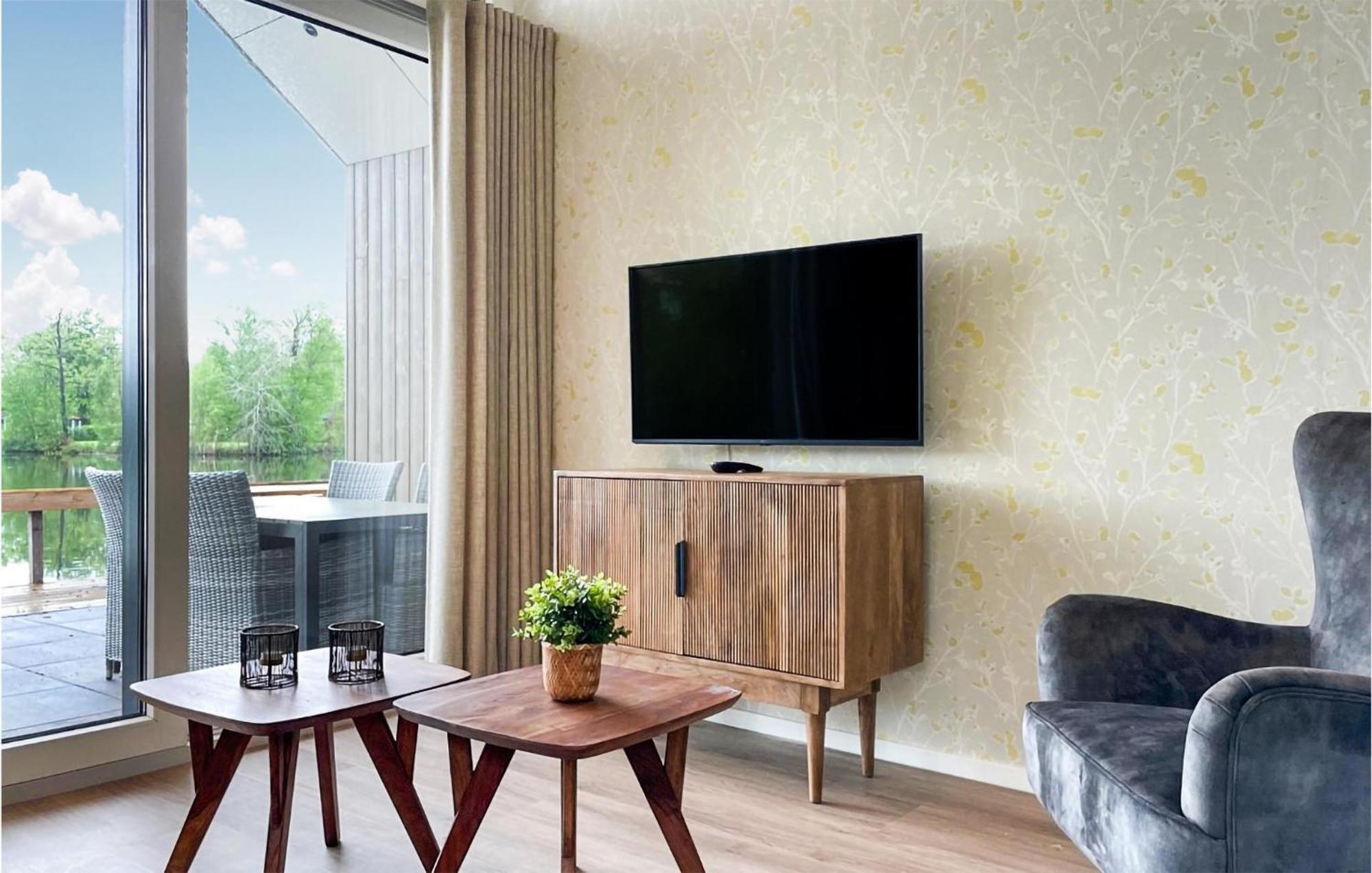 Cozy Home In Oosterwolde With Sauna Екстер'єр фото