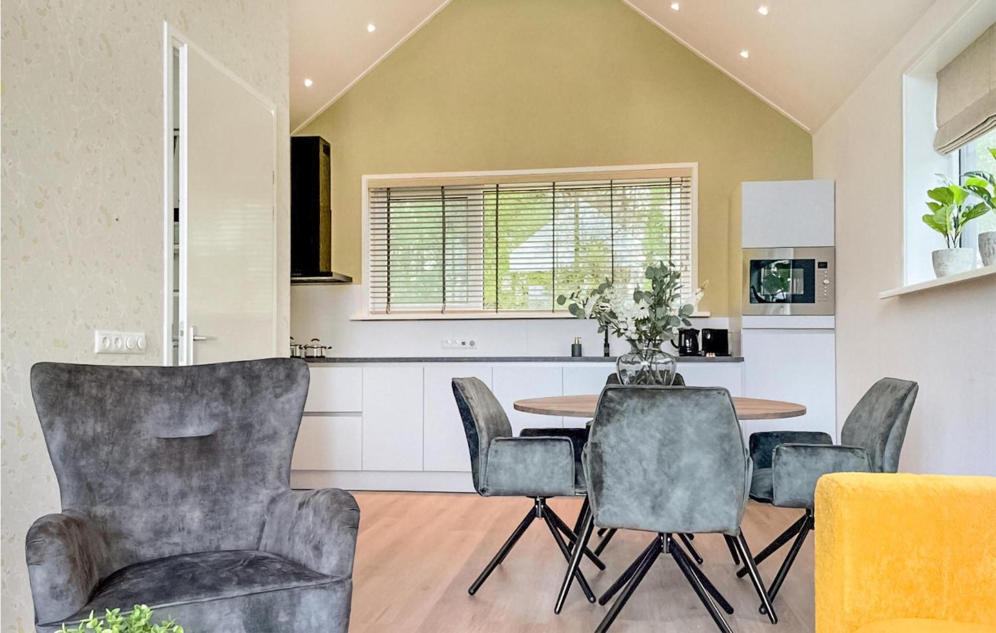 Cozy Home In Oosterwolde With Sauna Екстер'єр фото