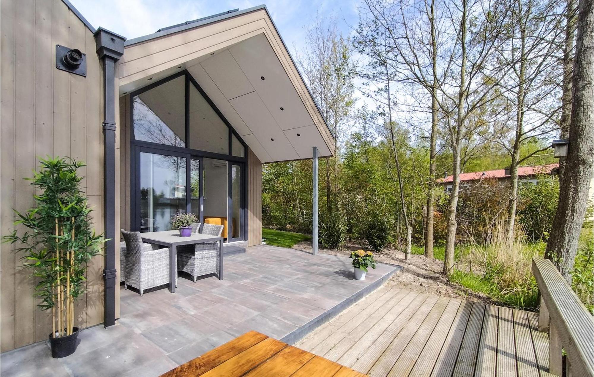 Cozy Home In Oosterwolde With Sauna Екстер'єр фото