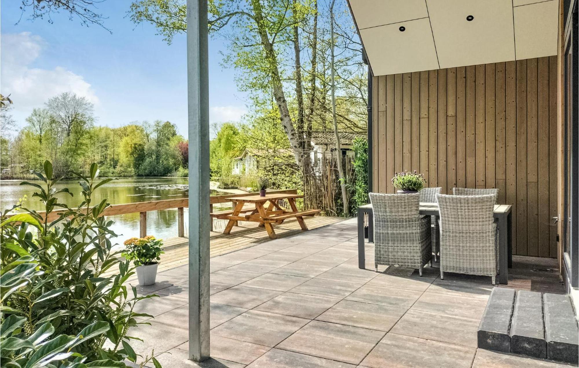 Cozy Home In Oosterwolde With Sauna Екстер'єр фото